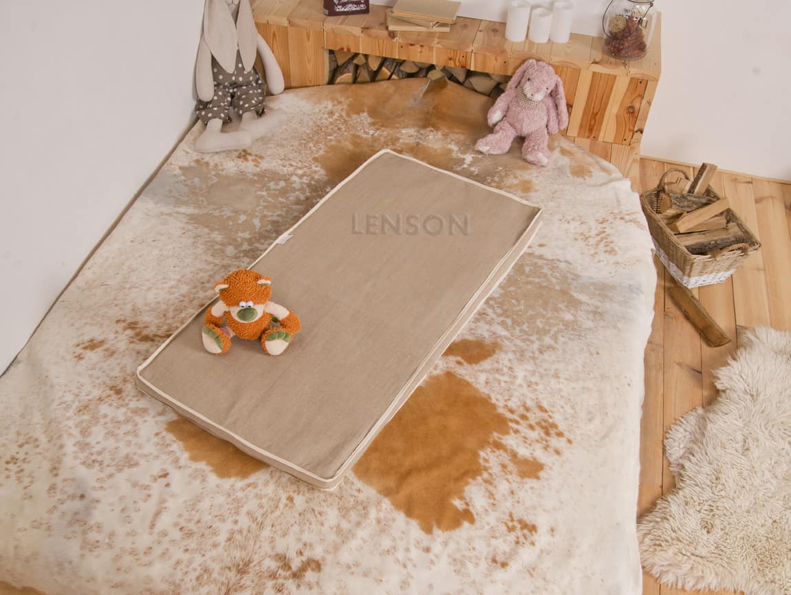 detskij-natural'nyj-l'nyanoj-matras